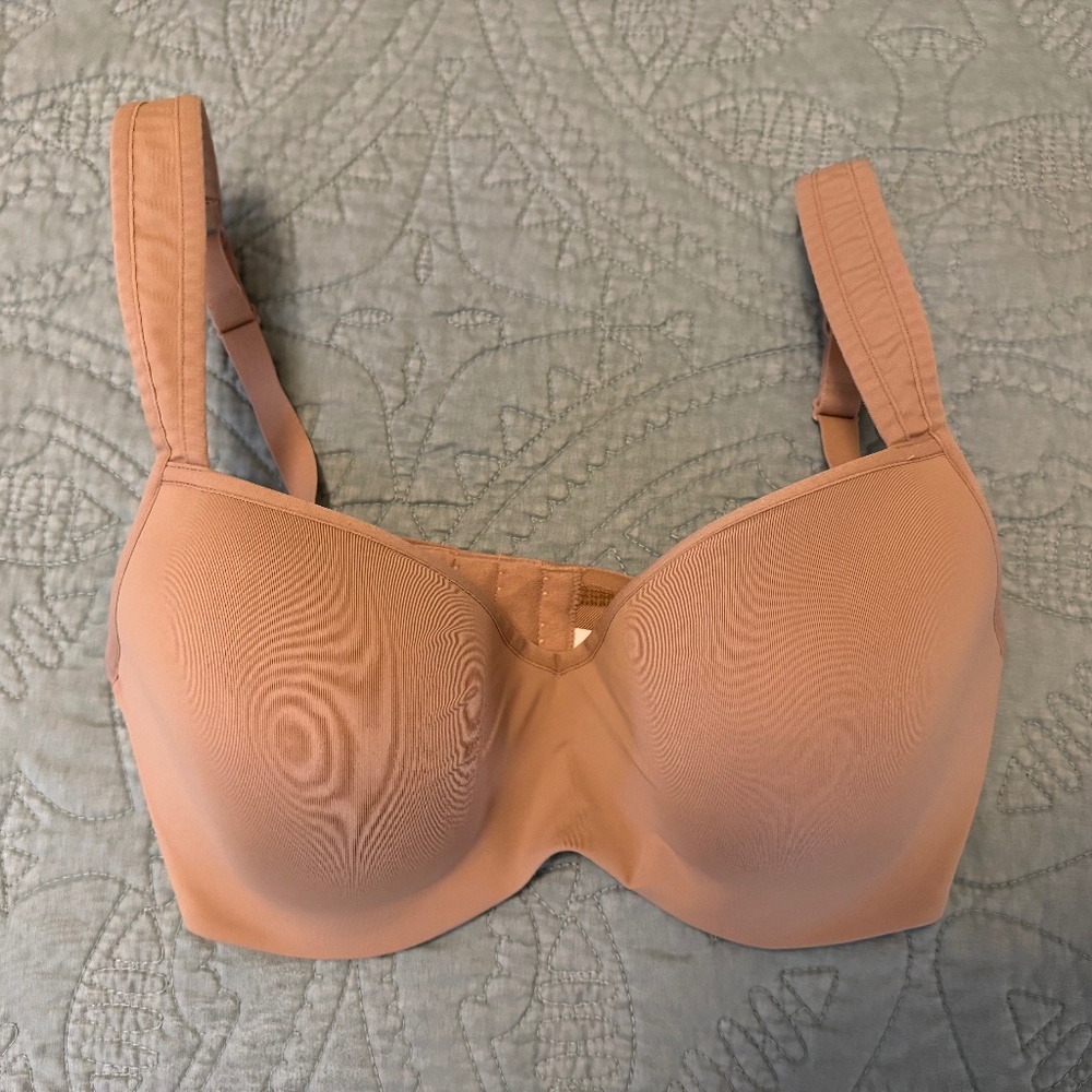 Barely Used Le Mystere Dream Tisha Bra color Natural